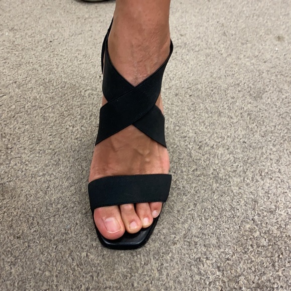 BCBG black heels - Picture 5 of 6